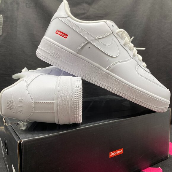 Nike Air Force 1box Logo X Supreme White Low Top Sneakers